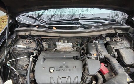 Mitsubishi Outlander III рестайлинг 3, 2014 год, 1 500 000 рублей, 14 фотография