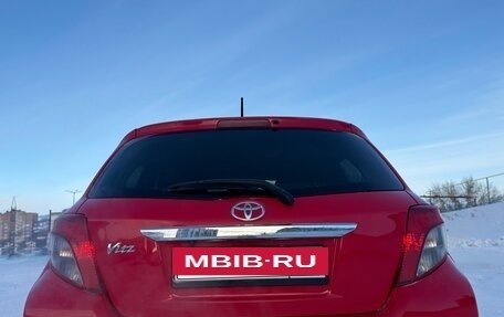 Toyota Vitz, 2013 год, 810 000 рублей, 8 фотография