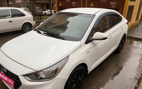 Hyundai Solaris II рестайлинг, 2019 год, 990 000 рублей, 2 фотография