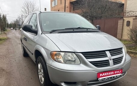 Dodge Caravan IV, 2005 год, 800 000 рублей, 2 фотография