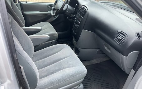 Dodge Caravan IV, 2005 год, 800 000 рублей, 9 фотография