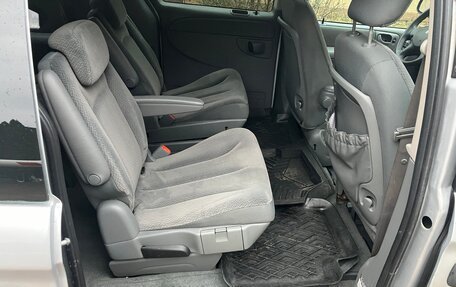 Dodge Caravan IV, 2005 год, 800 000 рублей, 12 фотография