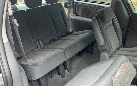 Dodge Caravan IV, 2005 год, 800 000 рублей, 13 фотография