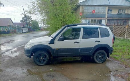 Chevrolet Niva I рестайлинг, 2016 год, 650 000 рублей, 2 фотография