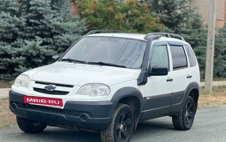 Chevrolet Niva I рестайлинг, 2016 год, 650 000 рублей, 8 фотография