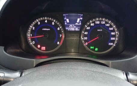 Hyundai Solaris II рестайлинг, 2013 год, 750 000 рублей, 3 фотография