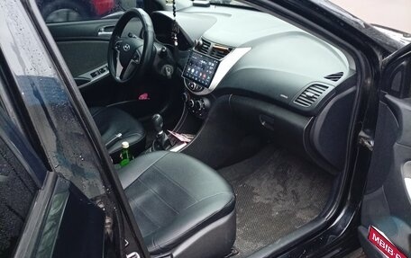 Hyundai Solaris II рестайлинг, 2013 год, 750 000 рублей, 6 фотография