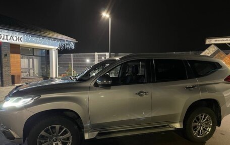 Mitsubishi Pajero Sport III рестайлинг, 2018 год, 2 650 000 рублей, 4 фотография