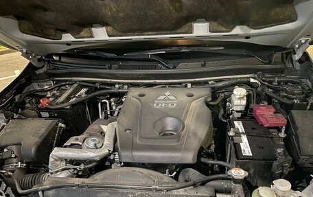 Mitsubishi Pajero Sport III рестайлинг, 2018 год, 2 650 000 рублей, 5 фотография