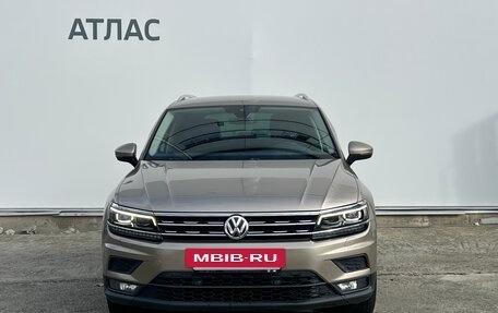 Volkswagen Tiguan II, 2018 год, 1 890 000 рублей, 2 фотография