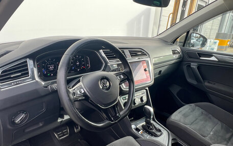 Volkswagen Tiguan II, 2018 год, 1 890 000 рублей, 8 фотография