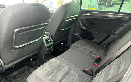 Volkswagen Tiguan II, 2018 год, 1 890 000 рублей, 7 фотография