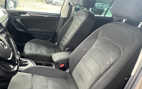 Volkswagen Tiguan II, 2018 год, 1 890 000 рублей, 11 фотография