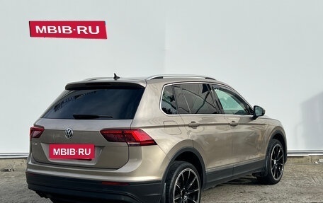 Volkswagen Tiguan II, 2018 год, 1 890 000 рублей, 5 фотография