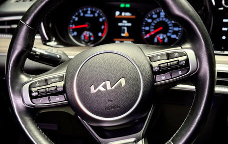 KIA K5, 2021 год, 2 800 000 рублей, 17 фотография
