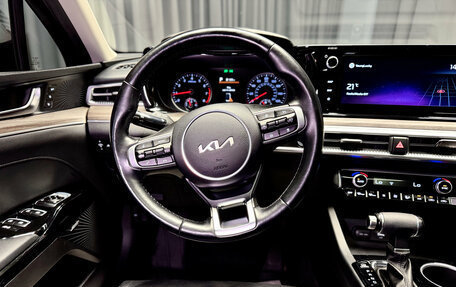 KIA K5, 2021 год, 2 800 000 рублей, 30 фотография