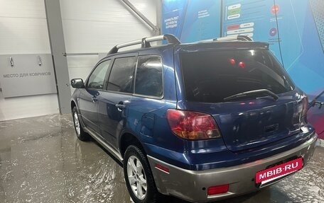 Mitsubishi Outlander III рестайлинг 3, 2002 год, 520 000 рублей, 13 фотография