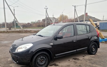Renault Sandero I, 2011 год, 690 000 рублей, 2 фотография