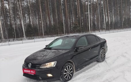 Volkswagen Jetta VI, 2015 год, 1 300 000 рублей, 3 фотография