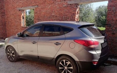 Hyundai ix35 I рестайлинг, 2011 год, 1 000 000 рублей, 1 фотография