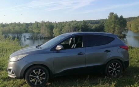 Hyundai ix35 I рестайлинг, 2011 год, 1 000 000 рублей, 2 фотография