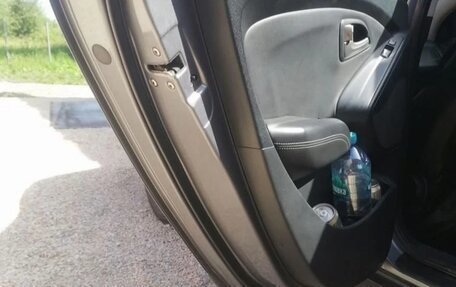 Hyundai ix35 I рестайлинг, 2011 год, 1 000 000 рублей, 10 фотография