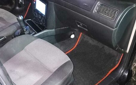 Volkswagen Golf IV, 2001 год, 280 000 рублей, 9 фотография