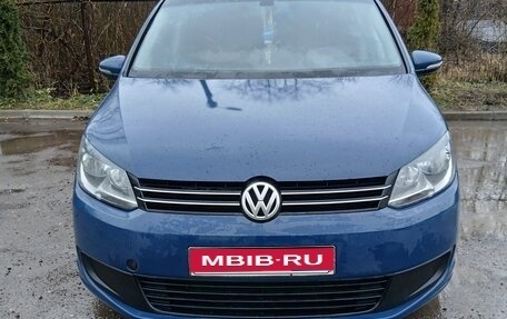 Volkswagen Touran III, 2012 год, 800 000 рублей, 1 фотография