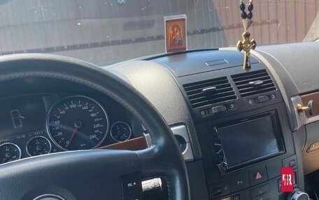 Volkswagen Touareg III, 2008 год, 1 000 000 рублей, 7 фотография