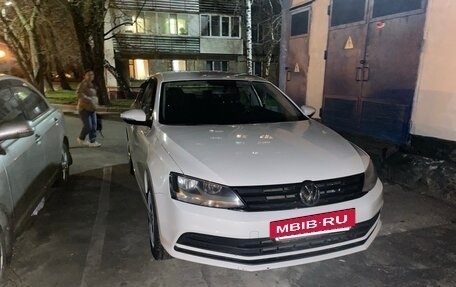 Volkswagen Jetta VI, 2015 год, 900 000 рублей, 6 фотография