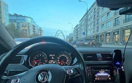 Volkswagen Jetta VI, 2017 год, 1 500 000 рублей, 14 фотография