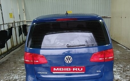 Volkswagen Touran III, 2012 год, 800 000 рублей, 3 фотография