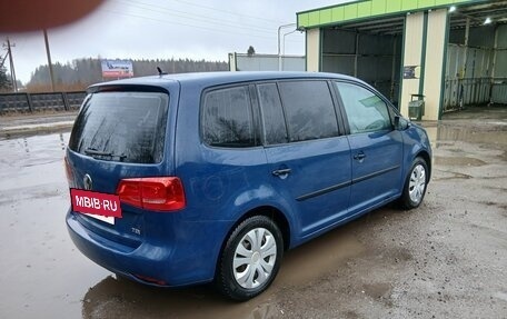 Volkswagen Touran III, 2012 год, 800 000 рублей, 5 фотография