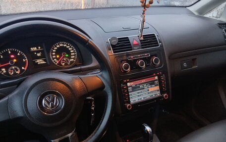 Volkswagen Touran III, 2012 год, 800 000 рублей, 18 фотография