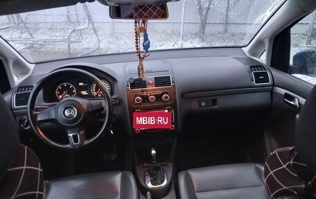 Volkswagen Touran III, 2012 год, 800 000 рублей, 19 фотография