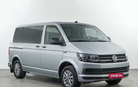 Volkswagen Multivan T6 рестайлинг, 2018 год, 3 747 077 рублей, 1 фотография