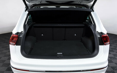 Volkswagen Tiguan II, 2019 год, 3 099 000 рублей, 10 фотография