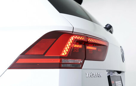 Volkswagen Tiguan II, 2019 год, 3 099 000 рублей, 24 фотография