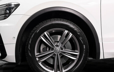 Volkswagen Tiguan II, 2019 год, 3 099 000 рублей, 26 фотография