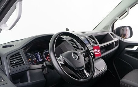 Volkswagen Multivan T6 рестайлинг, 2018 год, 3 747 077 рублей, 6 фотография