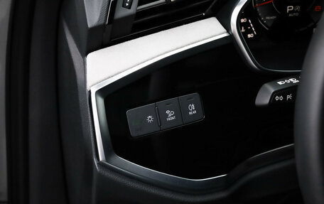 Audi Q3, 2024 год, 5 099 000 рублей, 25 фотография