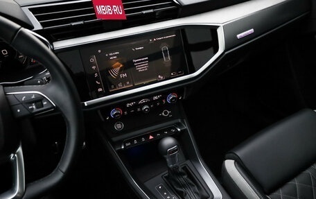 Audi Q3, 2024 год, 5 099 000 рублей, 24 фотография