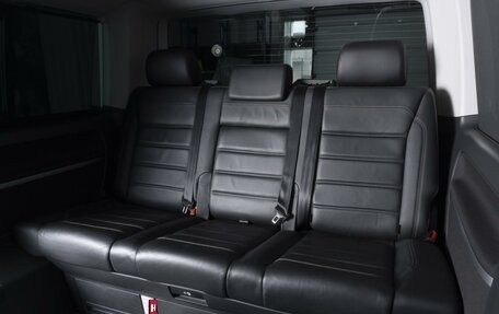 Volkswagen Multivan T6 рестайлинг, 2020 год, 7 950 000 рублей, 12 фотография