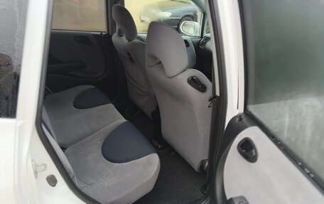 Honda Fit III, 2002 год, 492 000 рублей, 14 фотография