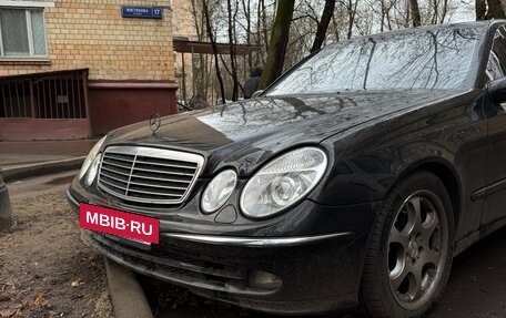 Mercedes-Benz E-Класс, 2003 год, 650 000 рублей, 3 фотография