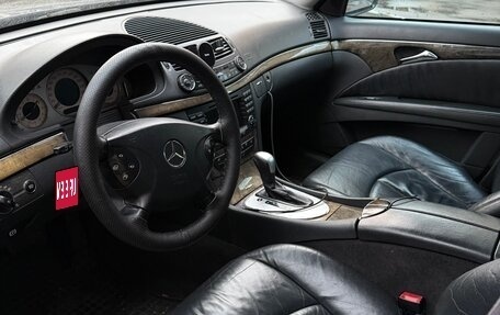 Mercedes-Benz E-Класс, 2003 год, 650 000 рублей, 9 фотография