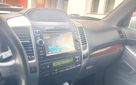 Toyota Land Cruiser Prado 120 рестайлинг, 2005 год, 1 250 000 рублей, 8 фотография