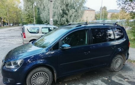Volkswagen Touran III, 2012 год, 1 200 000 рублей, 2 фотография