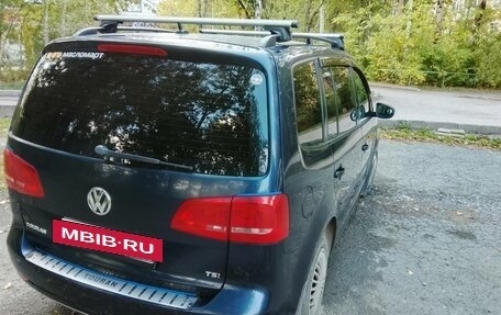 Volkswagen Touran III, 2012 год, 1 200 000 рублей, 4 фотография