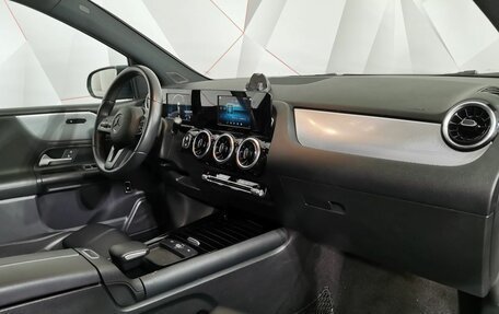 Mercedes-Benz B-Класс, 2019 год, 1 955 000 рублей, 13 фотография